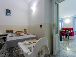 23699444-Ferienwohnung-8-Turin-300x225-5