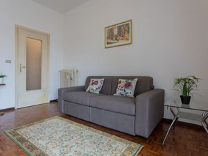 23704618-Ferienwohnung-2-Turin-300x225-3