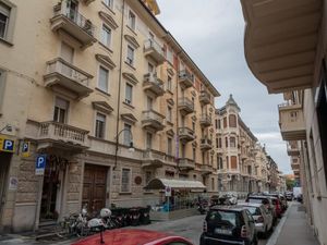 23832557-Ferienwohnung-4-Turin-300x225-5