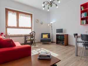 23878187-Ferienwohnung-3-Turin-300x225-1