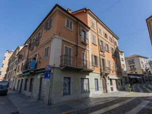 23878184-Ferienwohnung-4-Turin-300x225-1