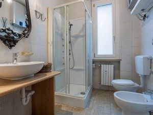 23969367-Ferienwohnung-2-Turin-300x225-5