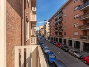 23981091-Ferienwohnung-4-Turin-300x225-1