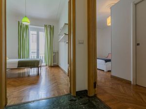 24038077-Ferienwohnung-5-Turin-300x225-4