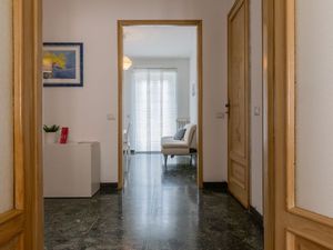 24038077-Ferienwohnung-5-Turin-300x225-1