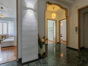 24038077-Ferienwohnung-5-Turin-300x225-2