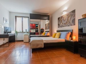 22629791-Ferienwohnung-2-Turin-300x225-0