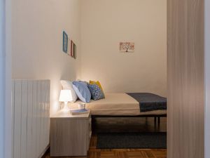 24050061-Ferienwohnung-2-Turin-300x225-5