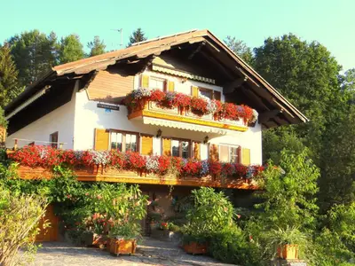 Ferienwohnung Haus KönigGästebalkon oben nach osten gerichtet