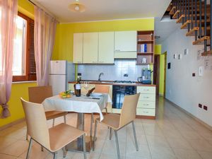 24002407-Ferienwohnung-6-Tusa-300x225-3