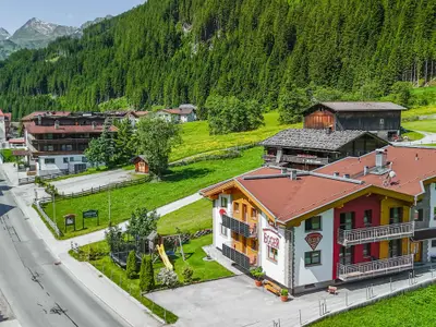 Apartments Egger Tux im Sommer