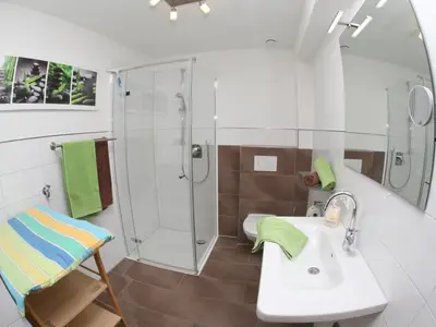 Badezimmer der Wohnung Kiwi