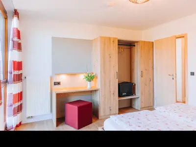 elternschlafzimmerderwohnungkirsche