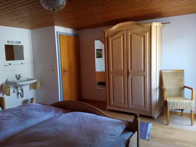 Waschmöglichkeiten im Schlafzimmer