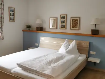 Schlafzimmer 2