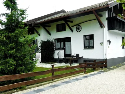 Ferienwohnung für 6 Personen (100 m²) in Übersee 1/10