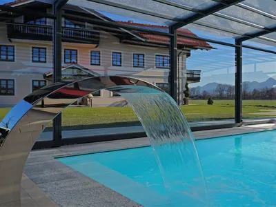 PoolOfHouse