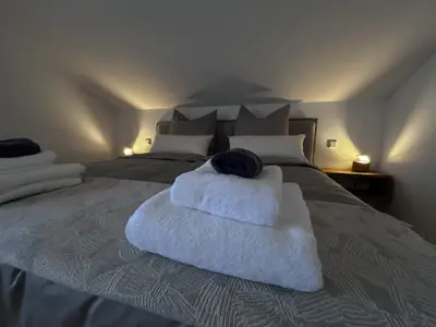 Bett im Schlafzimmer