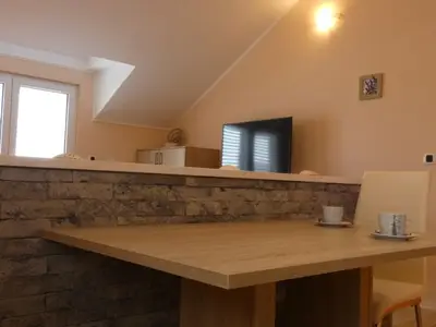 Ferienwohnung für 2 Personen in Ubli 6/10