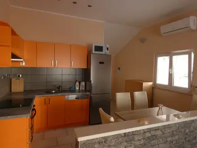 Ferienwohnung für 2 Personen in Ubli 9/10