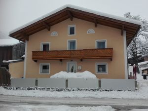 19011541-Ferienwohnung-10-Uderns-300x225-1