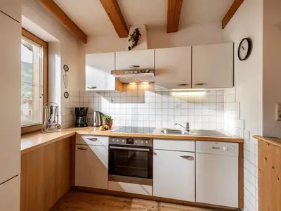 Gaestehaus_Moser_Kirchweg_14_Uderns_Kueche