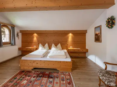 Gaestehaus_Moser_Kirchweg_14_Uderns_Schlafzimmer_3