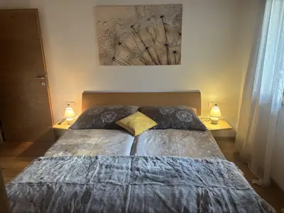 Schlafzimmer Ahorn.