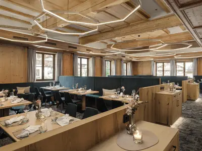 pachmair-1453-speisesaal-restaurant-annas-stubn-ca