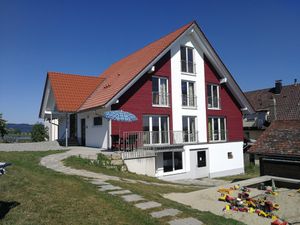 23513217-Ferienwohnung-4-Überlingen-300x225-3