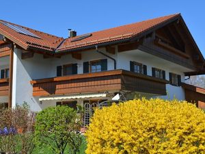 23694890-Ferienwohnung-4-Übersee-300x225-1