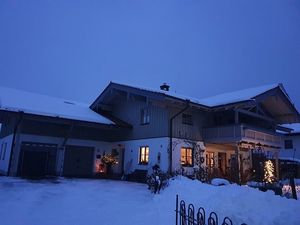 23534857-Ferienwohnung-4-Übersee-300x225-3