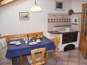 19753601-Ferienwohnung-4-Übersee-300x225-4