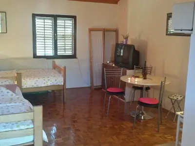 Ferienwohnung für 2 Personen in Ugljan 4/6