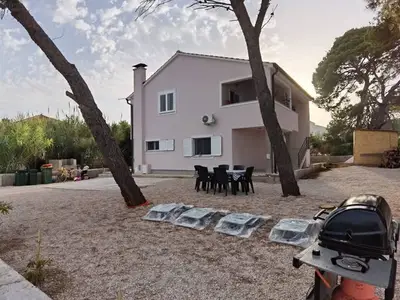 Ferienwohnung für 7 Personen in Ugljan 2/10