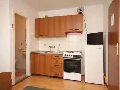 Ferienwohnung für 3 Personen in Ugljan 9/10