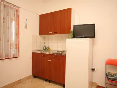 Ferienwohnung für 3 Personen in Ugljan 8/10