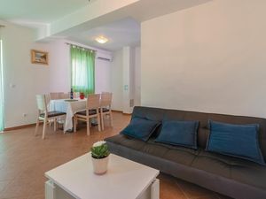 23739569-Ferienwohnung-4-Ugljan-300x225-4