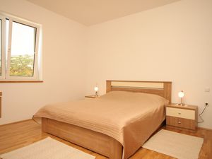 23926289-Ferienwohnung-4-Ugljan-300x225-5