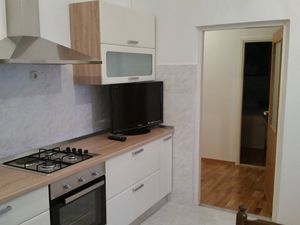 23926291-Ferienwohnung-3-Ugljan-300x225-4