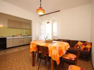 23930204-Ferienwohnung-9-Ugljan-300x225-1