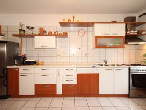 23930348-Ferienwohnung-6-Ugljan-300x225-4