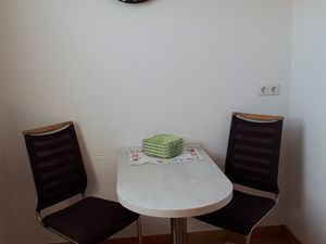 22079571-Ferienwohnung-6-Uhldingen-Mühlhofen-300x225-5