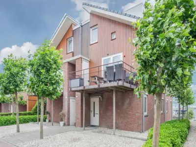 Außenseite Ferienhaus [Sommer]
