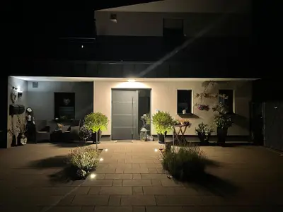 Außenansicht des Gebäudes. Das Haus in der sich die Wohnung befindet (Obergeschoss)