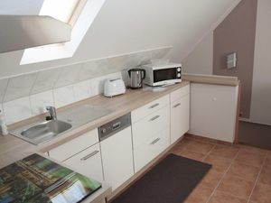 23964247-Ferienwohnung-2-Ulmen-300x225-4