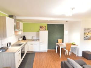 19339640-Ferienwohnung-2-Ulmen-300x225-3