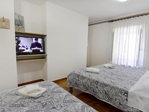 23277178-Ferienwohnung-4-Umag-300x225-4