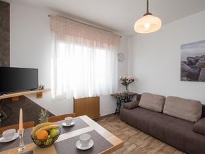 23096837-Ferienwohnung-3-Umag-300x225-2