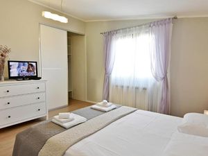 23113155-Ferienwohnung-4-Umag-300x225-3